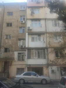 3 otaqlı köhnə tikili