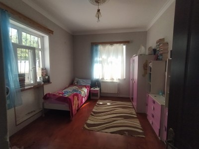 8 sot həyət / bağ evi