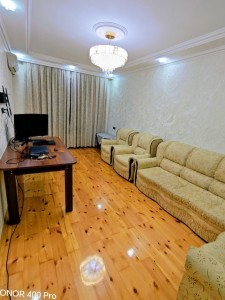 4 otaqlı köhnə tikili