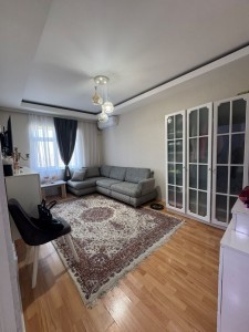 2 otaqlı köhnə tikili
