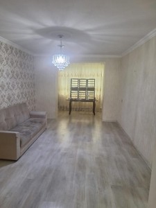 2 otaqlı köhnə tikili