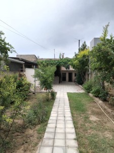 2 sot həyət / bağ evi